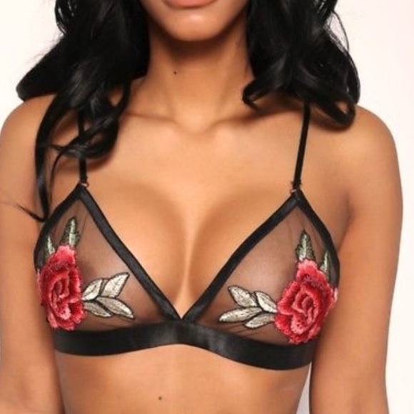 ❗️ONE LEFT❗️EMBROIDERED FLORAL MESH BRA - Picture 2 of 6